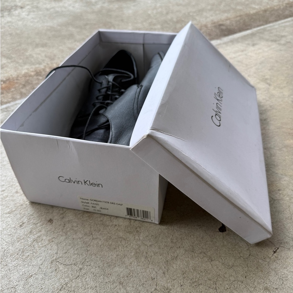 Calvin Klein Men's Gray Oxfords